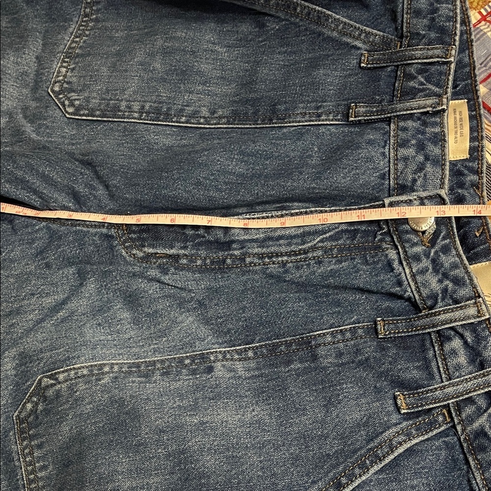 Universal Thread Blue Jeans - Picture 3 of 5
